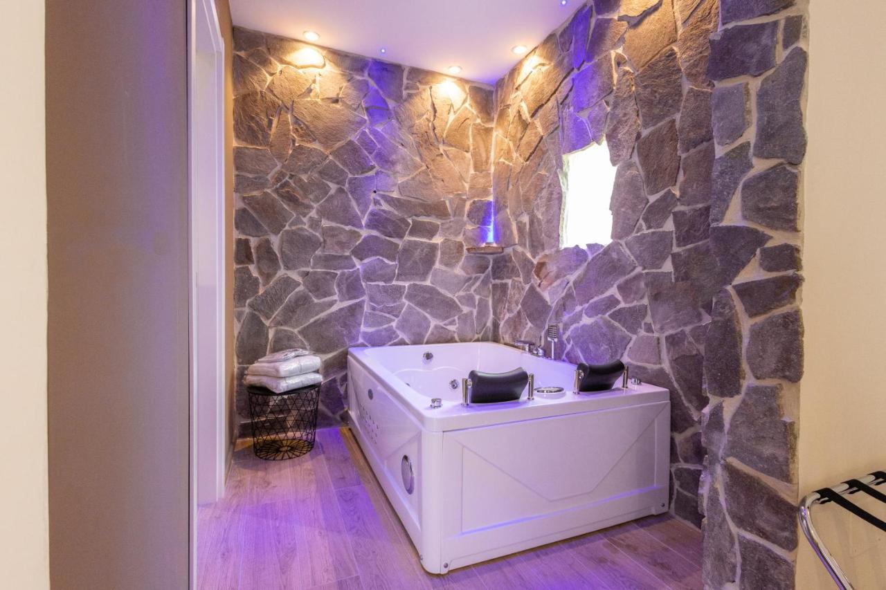 Lovely Rooms - Guest House Suites Triggiano Exteriér fotografie