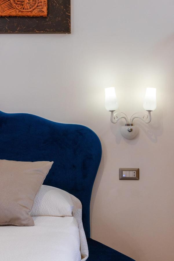 Lovely Rooms - Guest House Suites Triggiano Exteriér fotografie