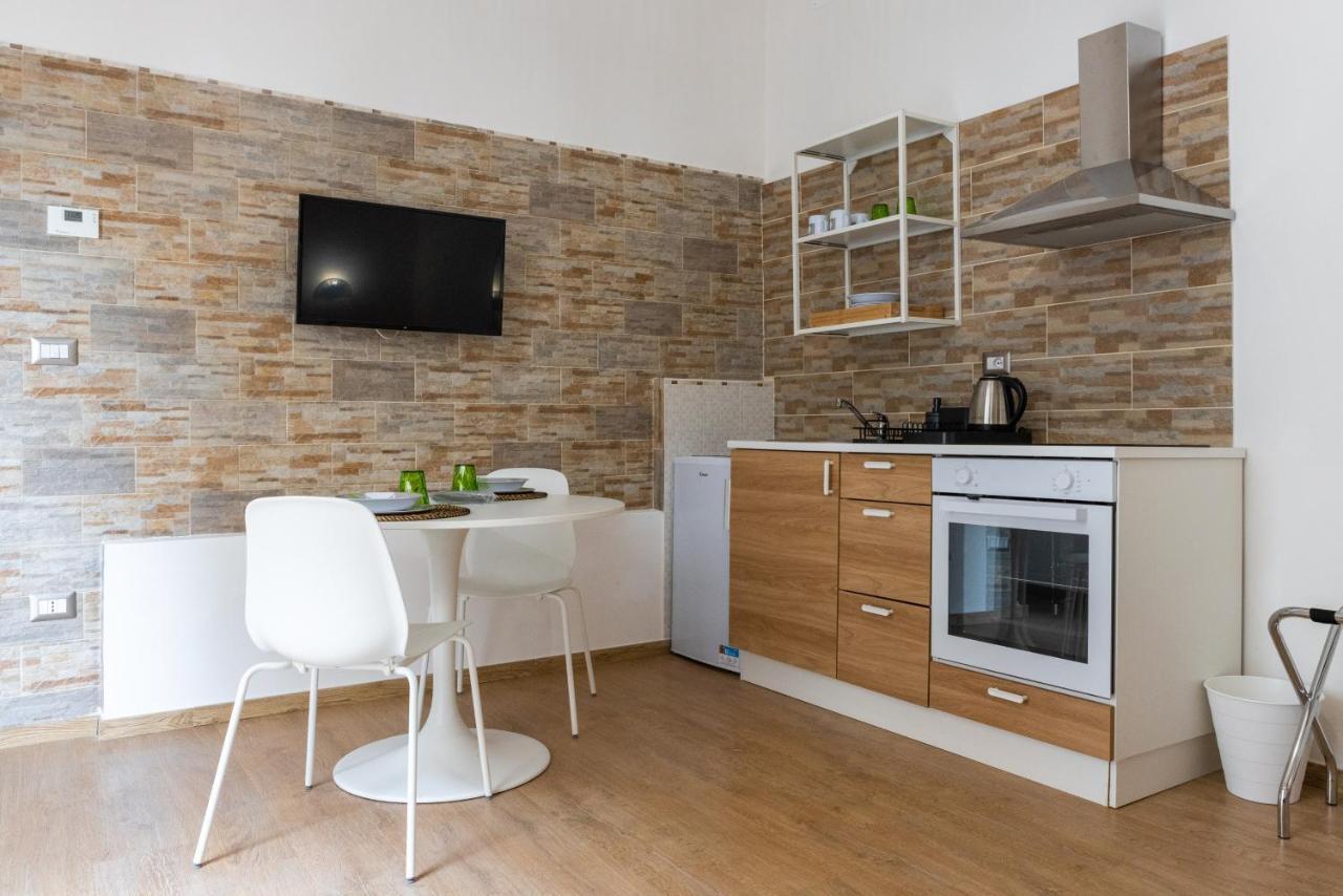 Lovely Rooms - Guest House Suites Triggiano Exteriér fotografie